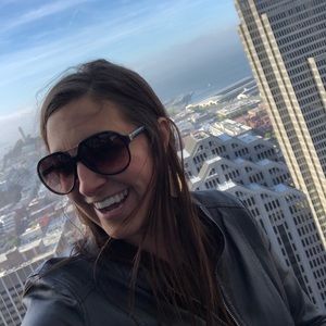 Meet your Posher, Carly